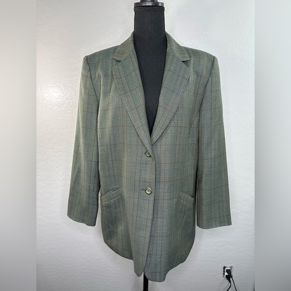 Pendleton Women's Blazer 100 virgin wool Green plaid 2 button Sz 16 - Picture 2 of 10